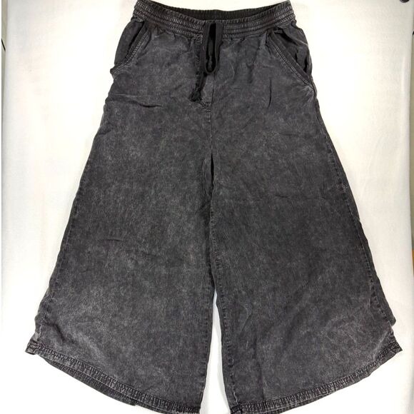 Anthropologie Pants - Anthropologie Black Mineral Wash Cropped Wide Leg Palazzo Pants Size Small